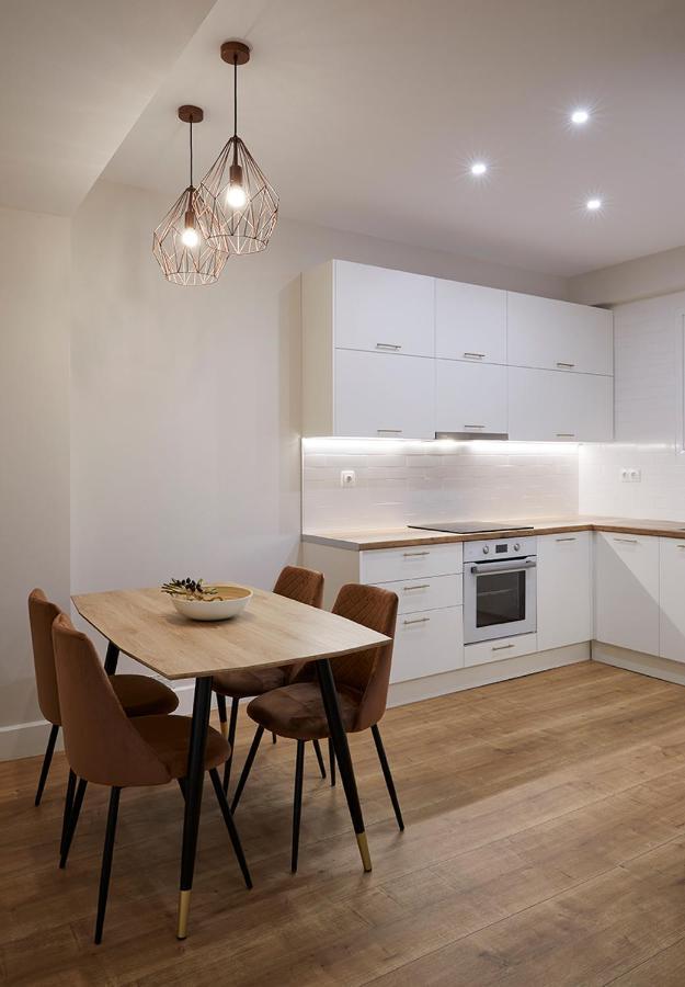 Central & Comfy Apartment 2Mins Walking From Metro Atene Esterno foto